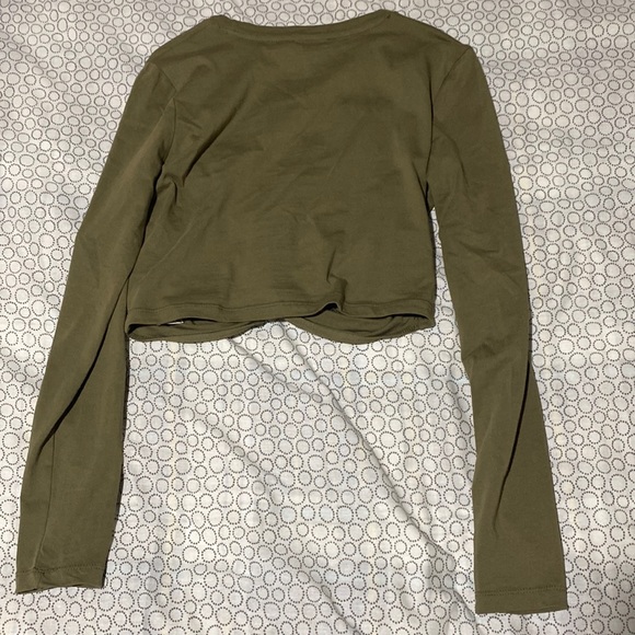 Army green crop top - Picture 3 of 5